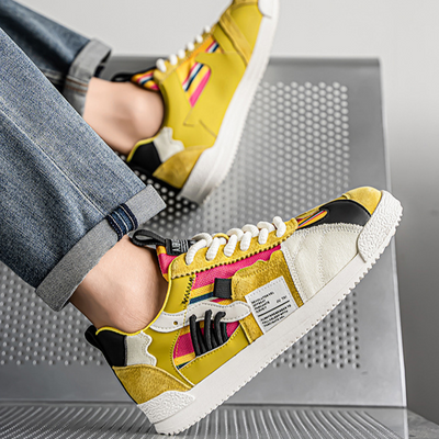 LION | RETRO TRAMPKI