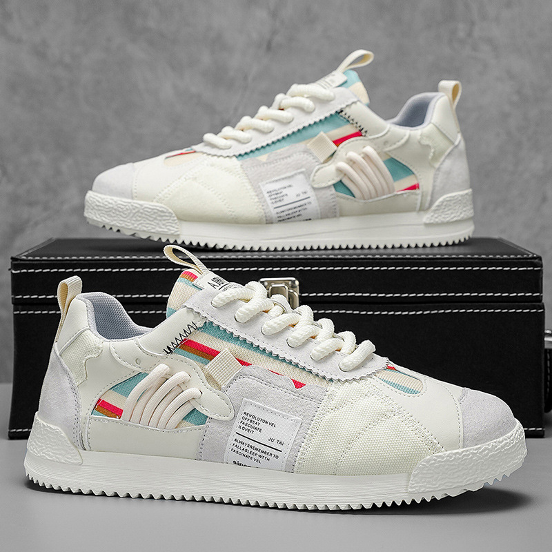 LION | RETRO TRAMPKI