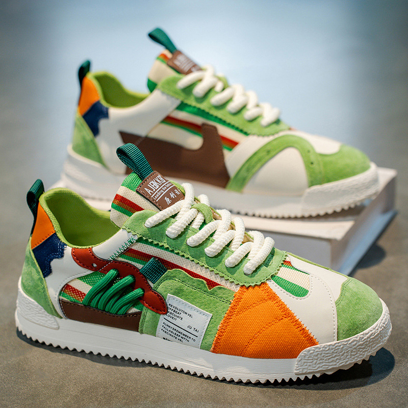 LION | RETRO TRAMPKI