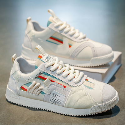 LION | RETRO TRAMPKI